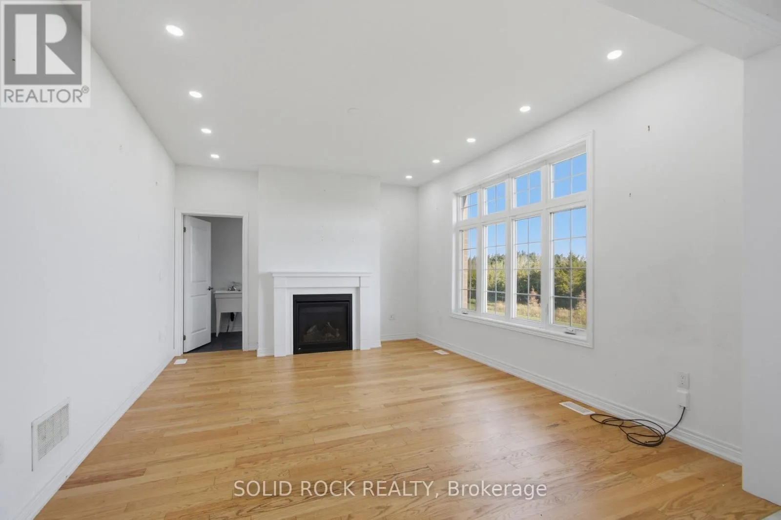 37 SUMMER BREEZE DRIVE