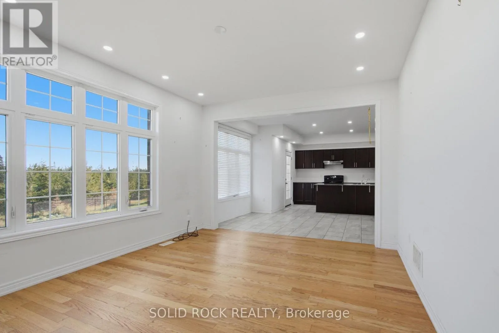 37 SUMMER BREEZE DRIVE