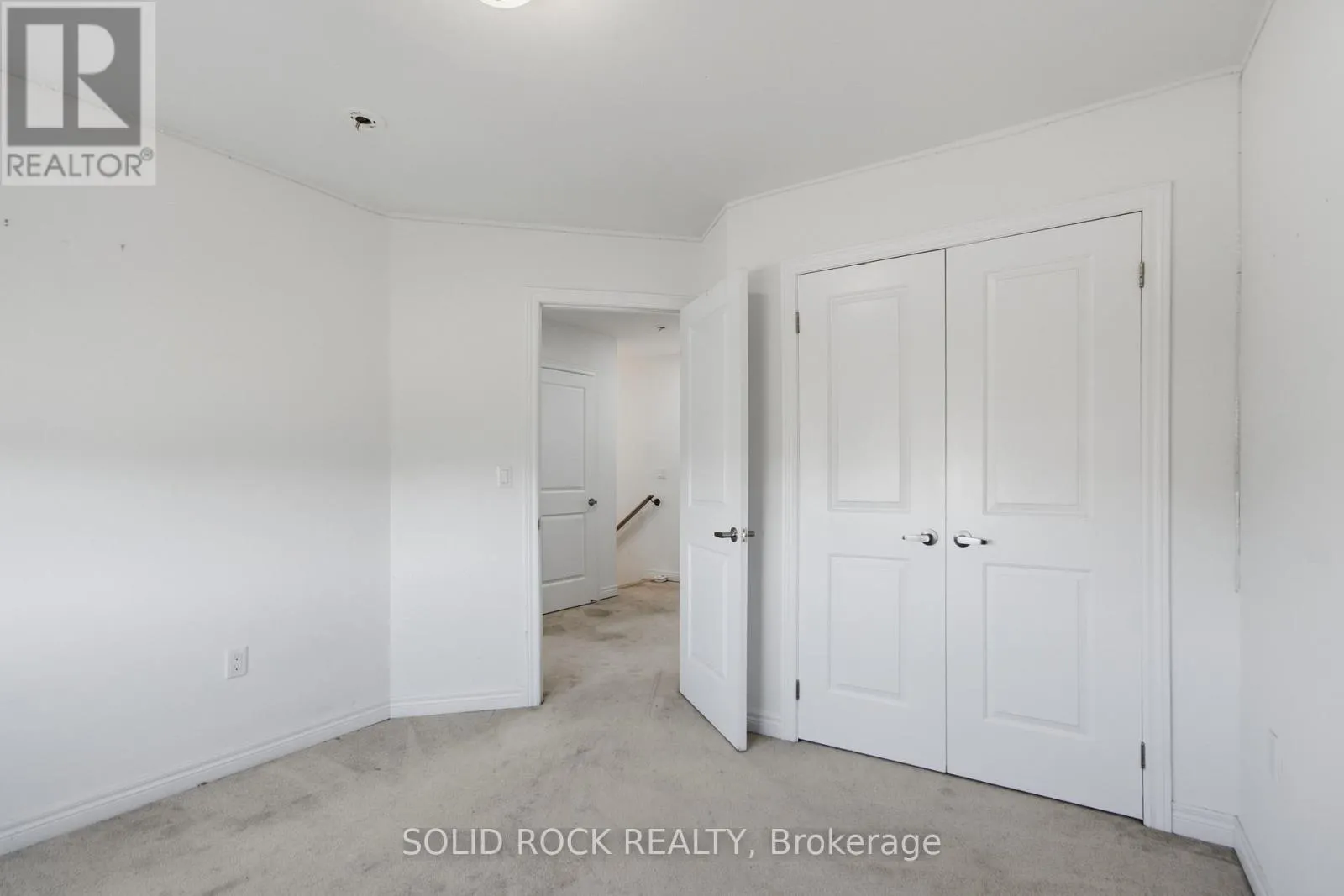 37 SUMMER BREEZE DRIVE