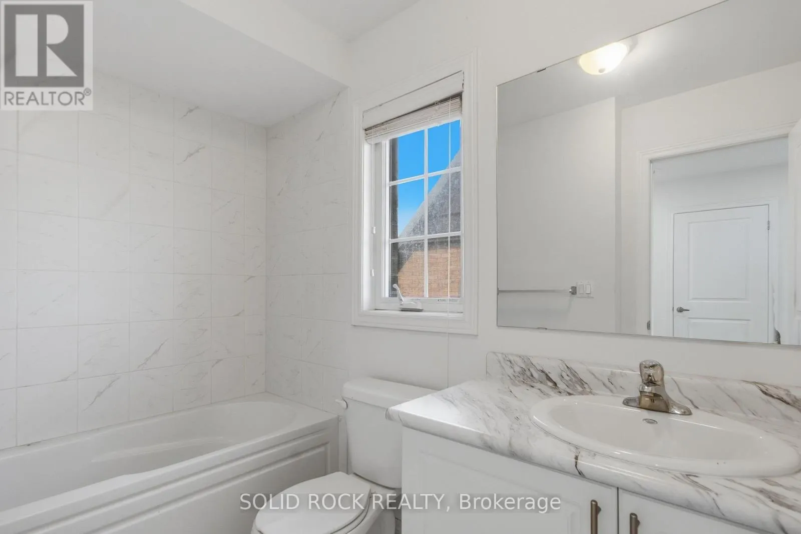 37 SUMMER BREEZE DRIVE