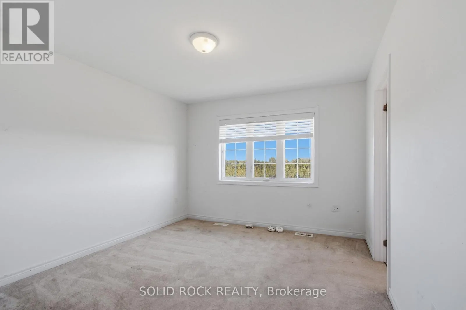 37 SUMMER BREEZE DRIVE