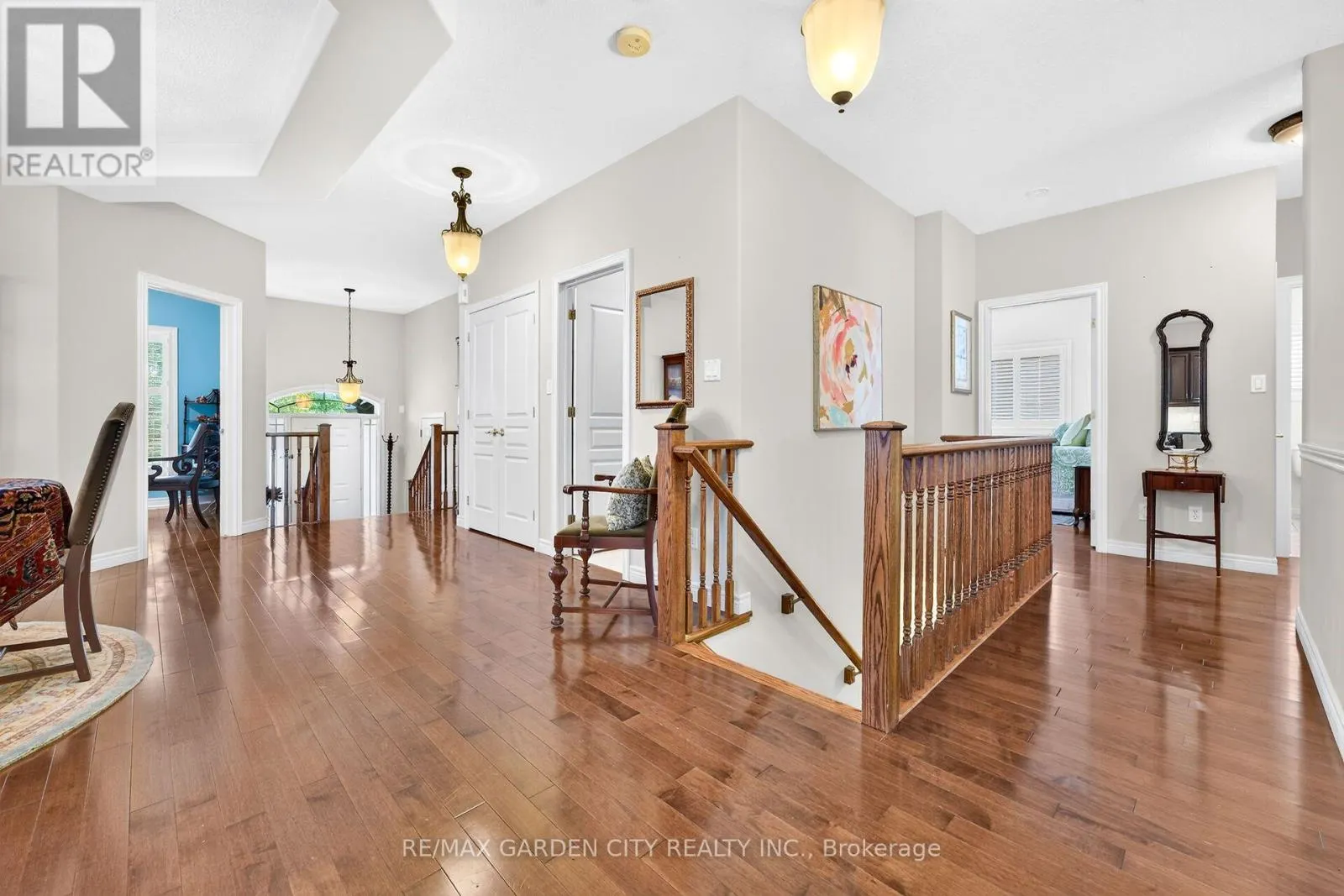 18 HEATHCOTE COURT
