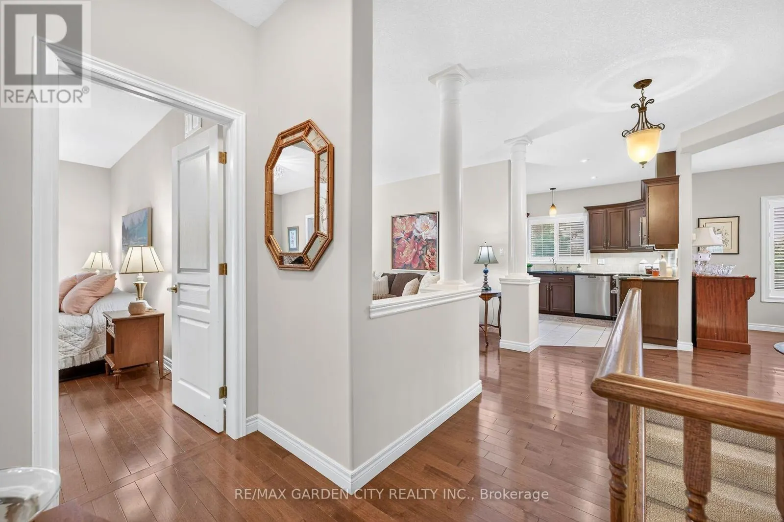 18 HEATHCOTE COURT