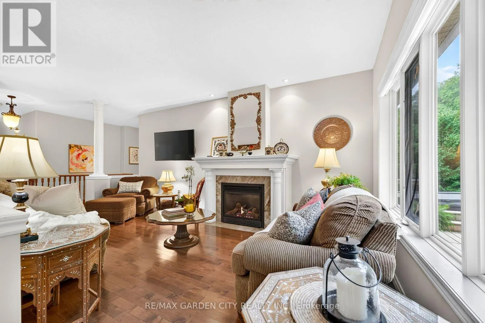 18 HEATHCOTE COURT