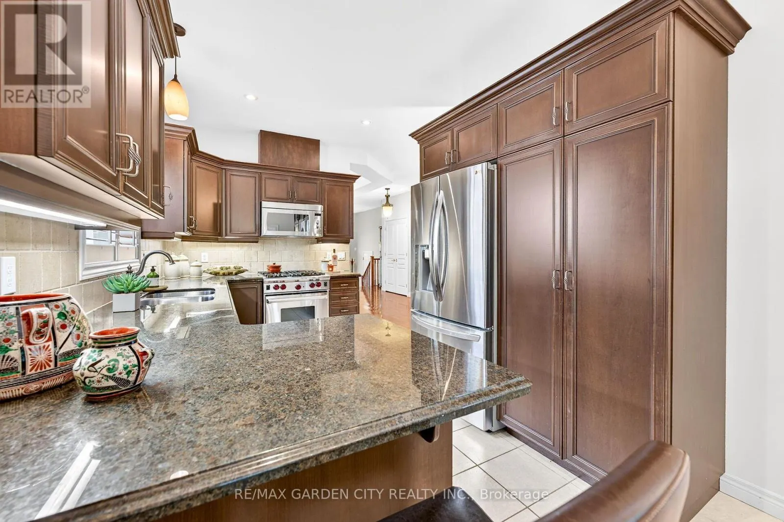 18 HEATHCOTE COURT