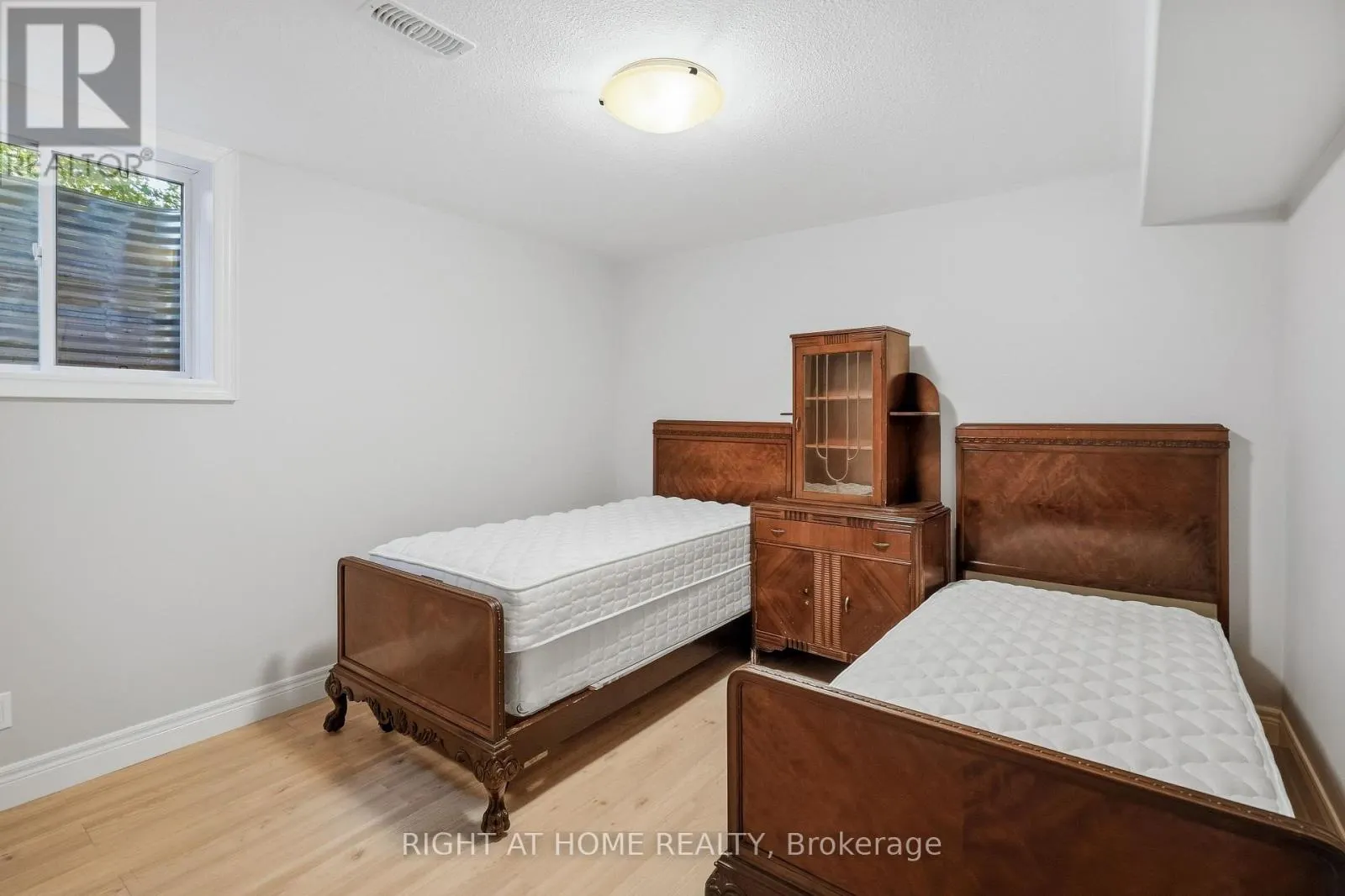 2206 FOUR MILE CREEK ROAD