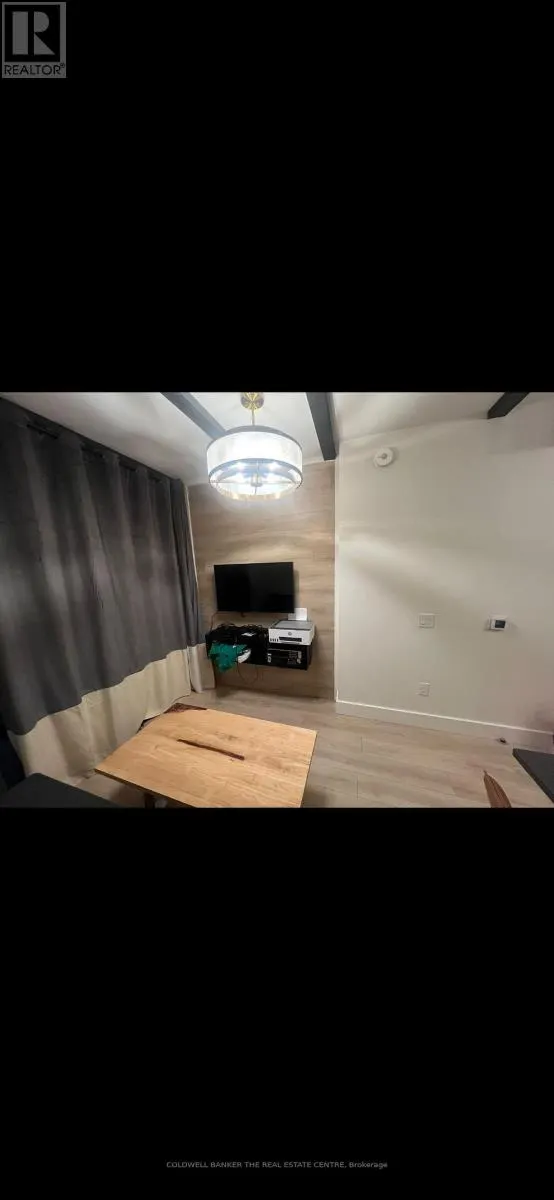 522 - 145 COLUMBIA STREET W