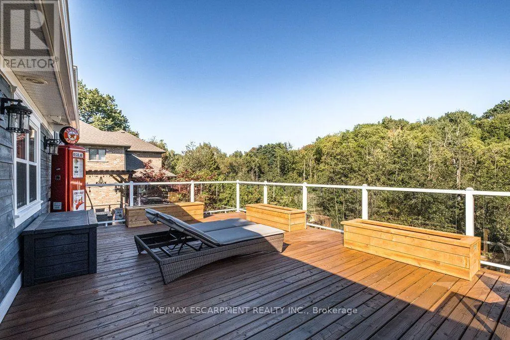 381 WOODWORTH COURT