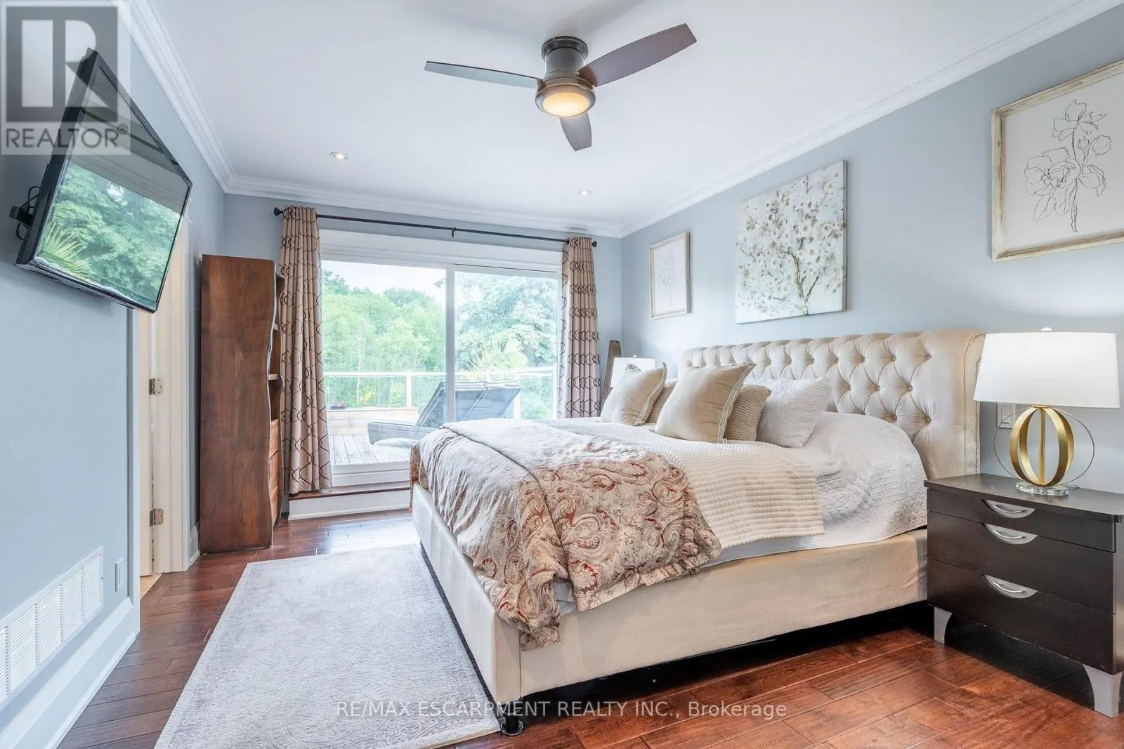 381 WOODWORTH COURT