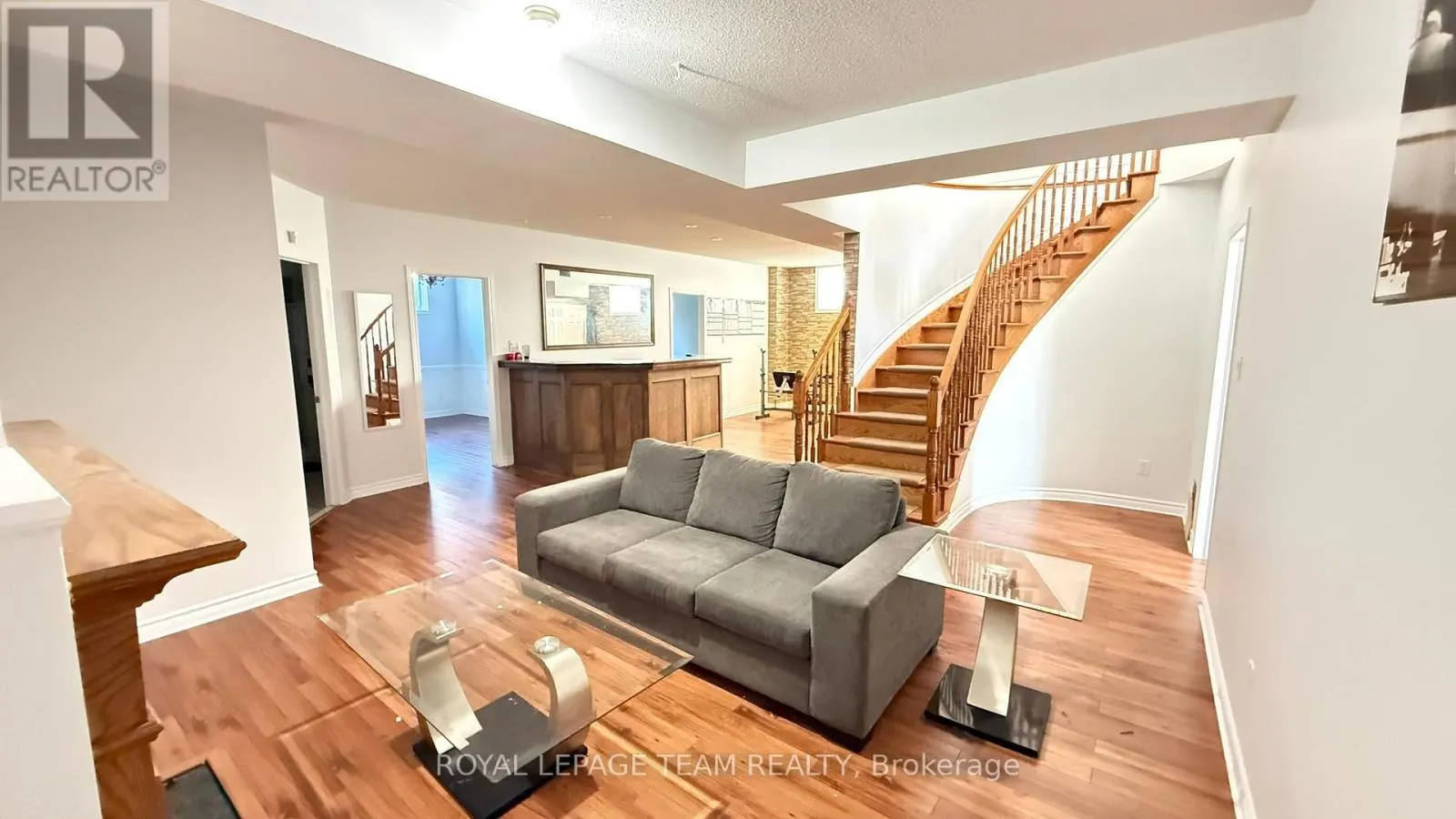 3 SAMUEL MANN AVENUE