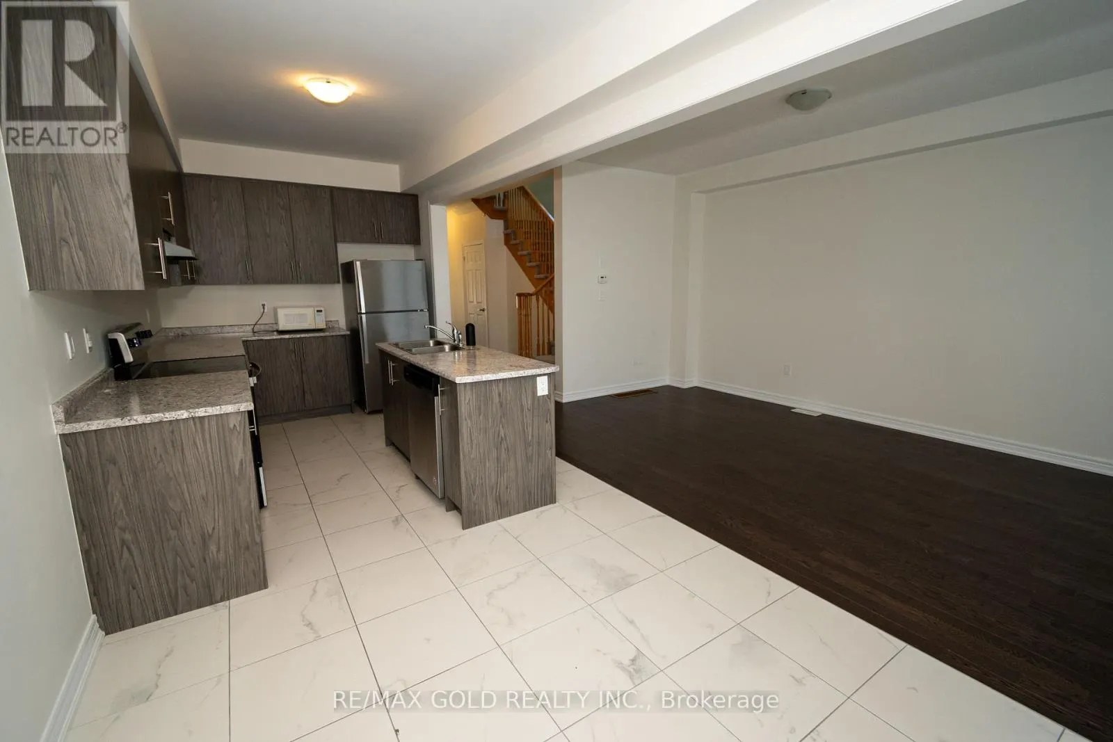 1 - 166 DEERPATH DRIVE