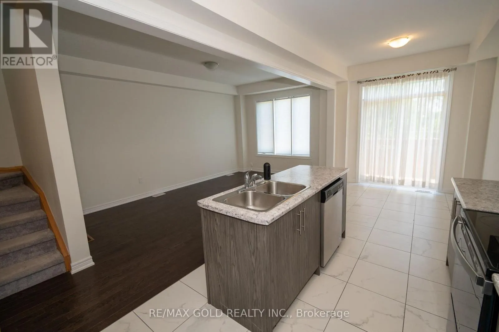 1 - 166 DEERPATH DRIVE