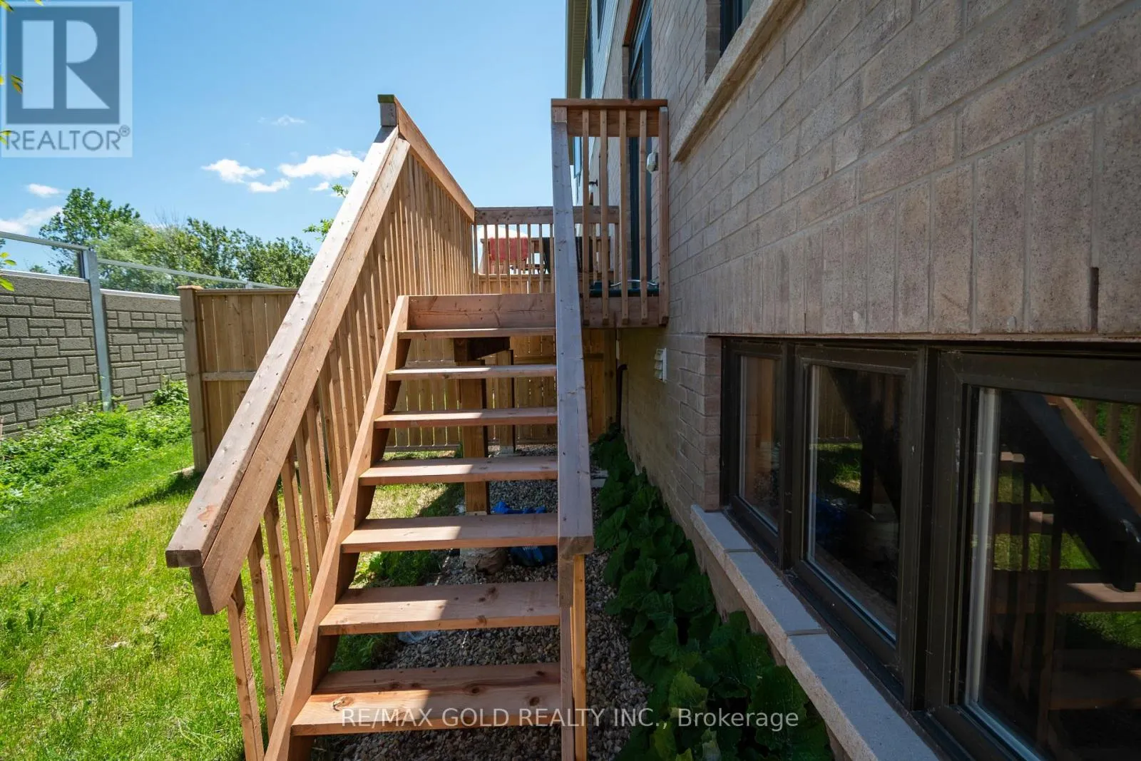 1 - 166 DEERPATH DRIVE