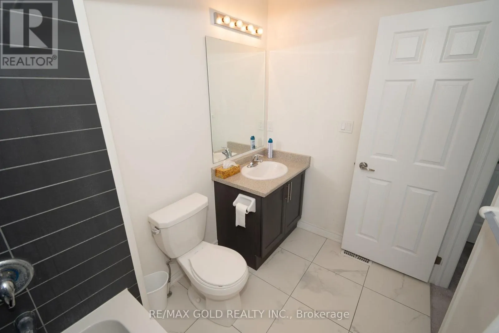 1 - 166 DEERPATH DRIVE