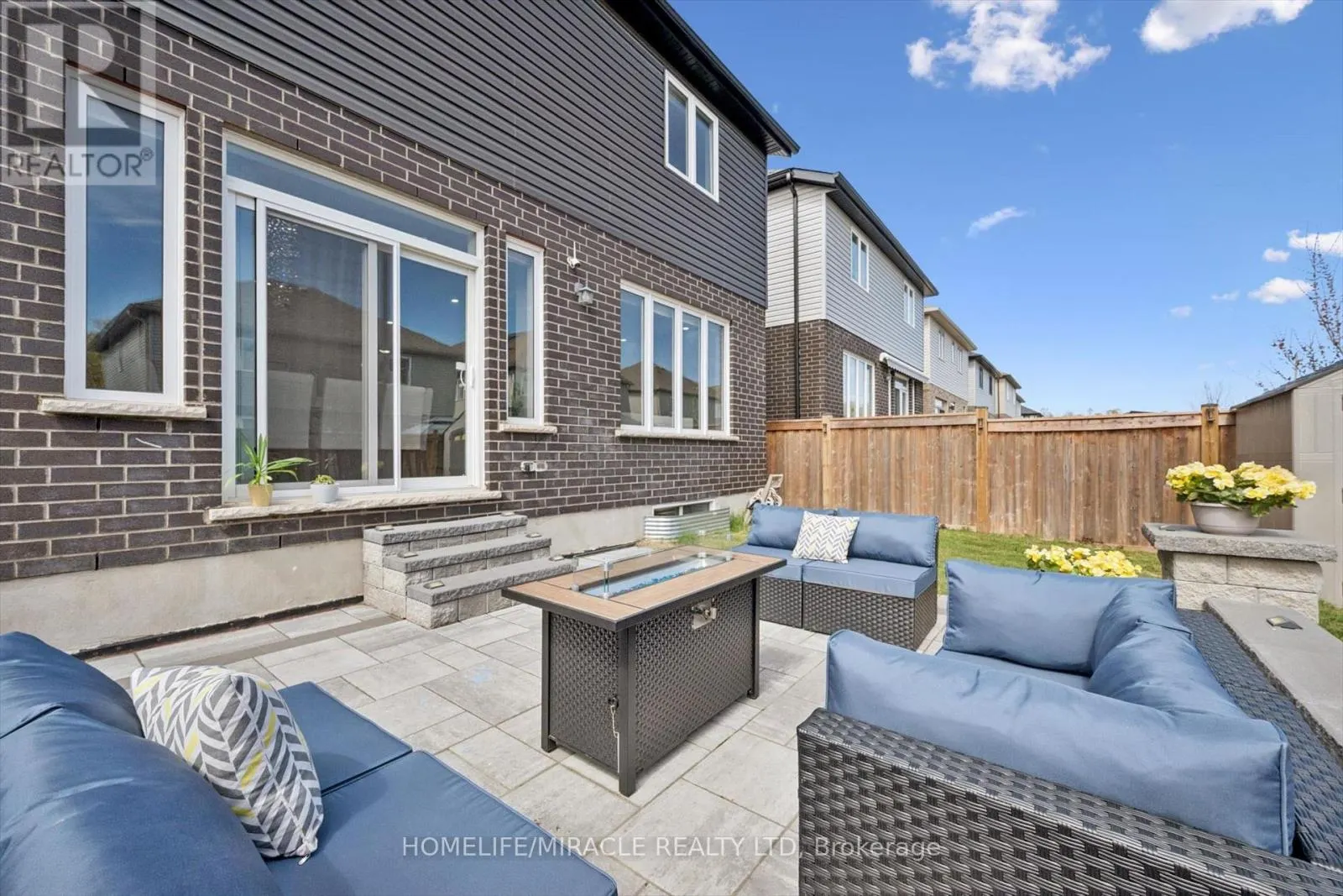 736 WOOD LILY STREET