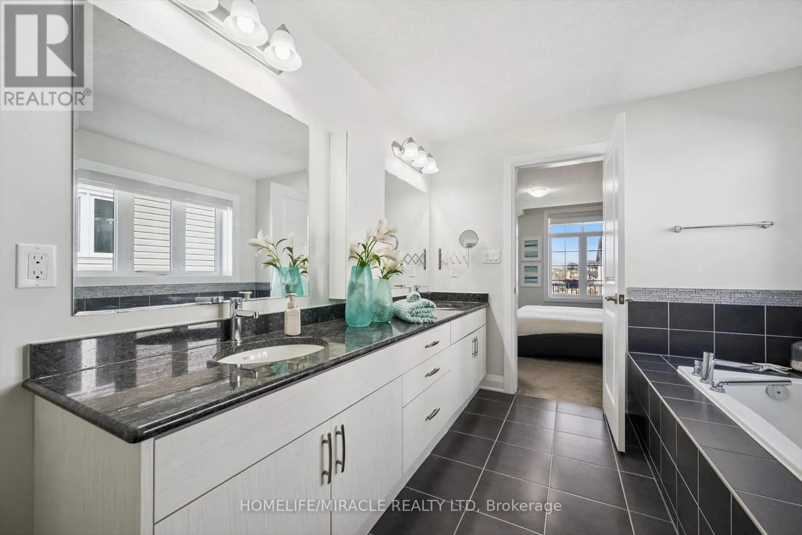 736 WOOD LILY STREET