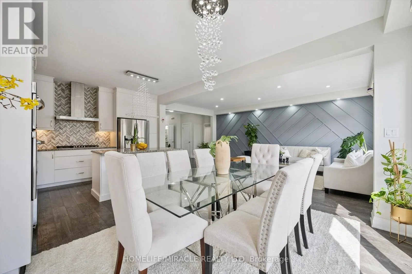 736 WOOD LILY STREET