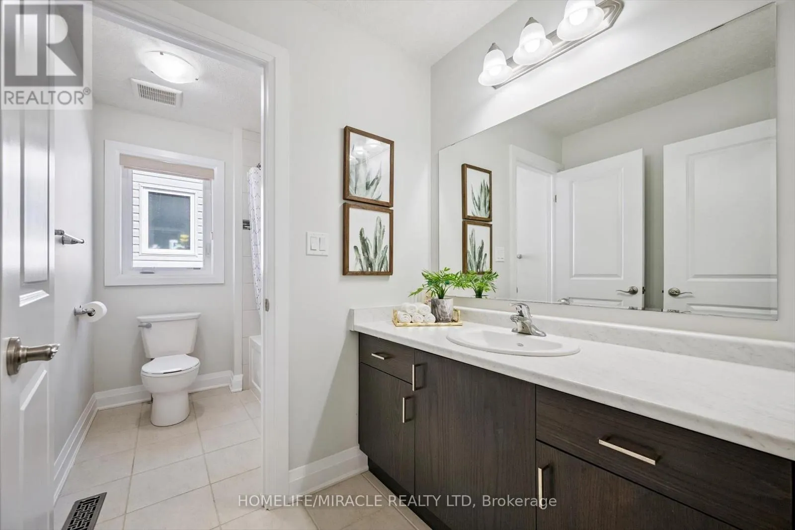 736 WOOD LILY STREET