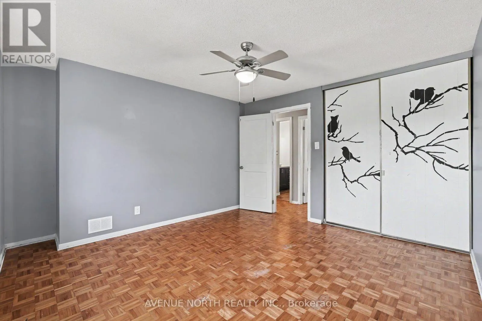 68 DOWNSVIEW CRESCENT