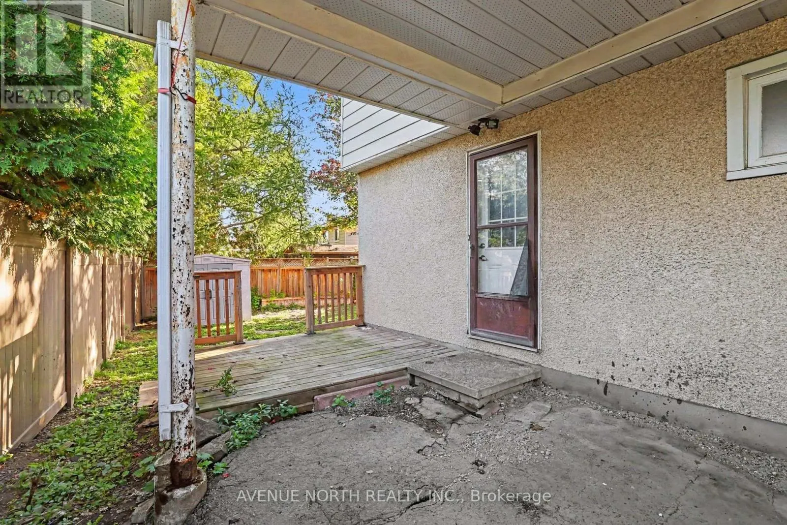 68 DOWNSVIEW CRESCENT
