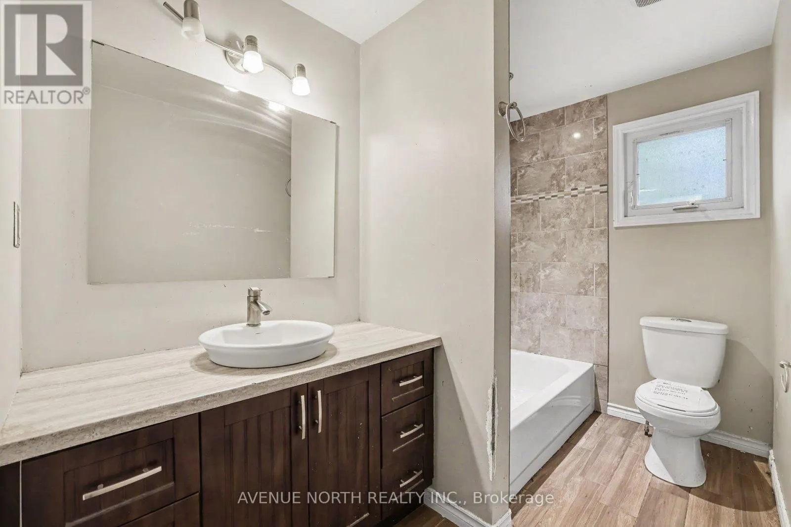 68 DOWNSVIEW CRESCENT