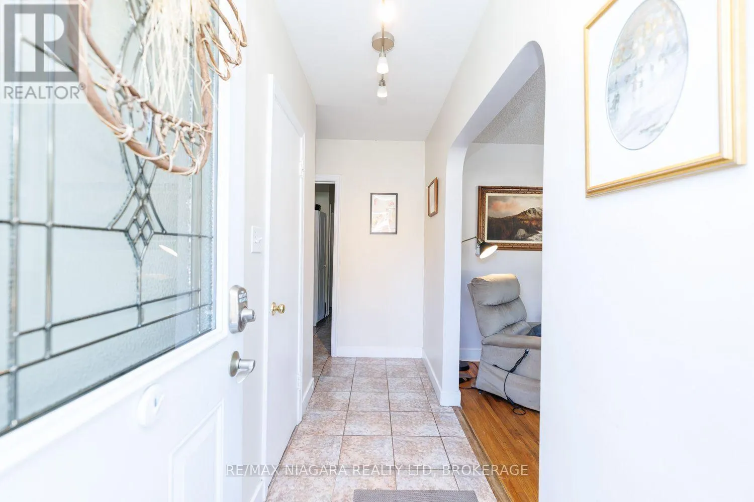 6424 CORWIN CRESCENT