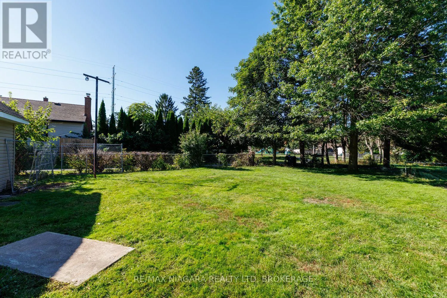 6424 CORWIN CRESCENT