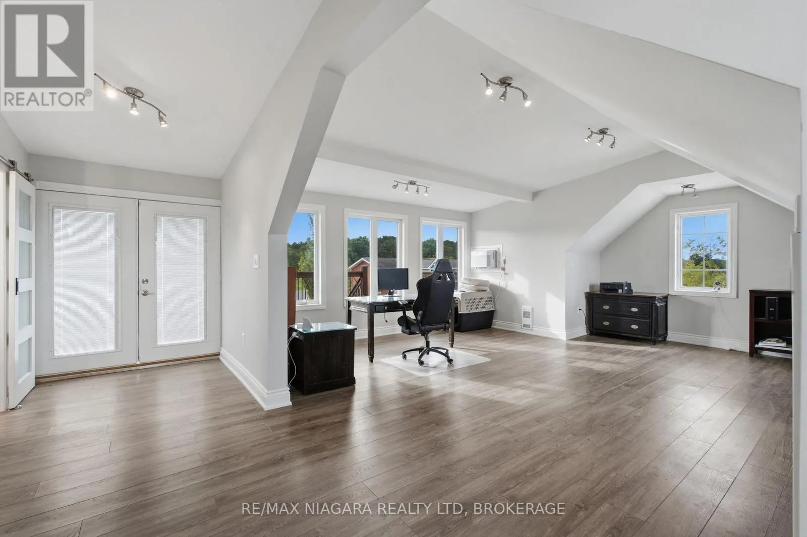551 DARBY ROAD