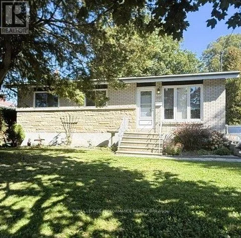 418 BELLEVUE CRESCENT