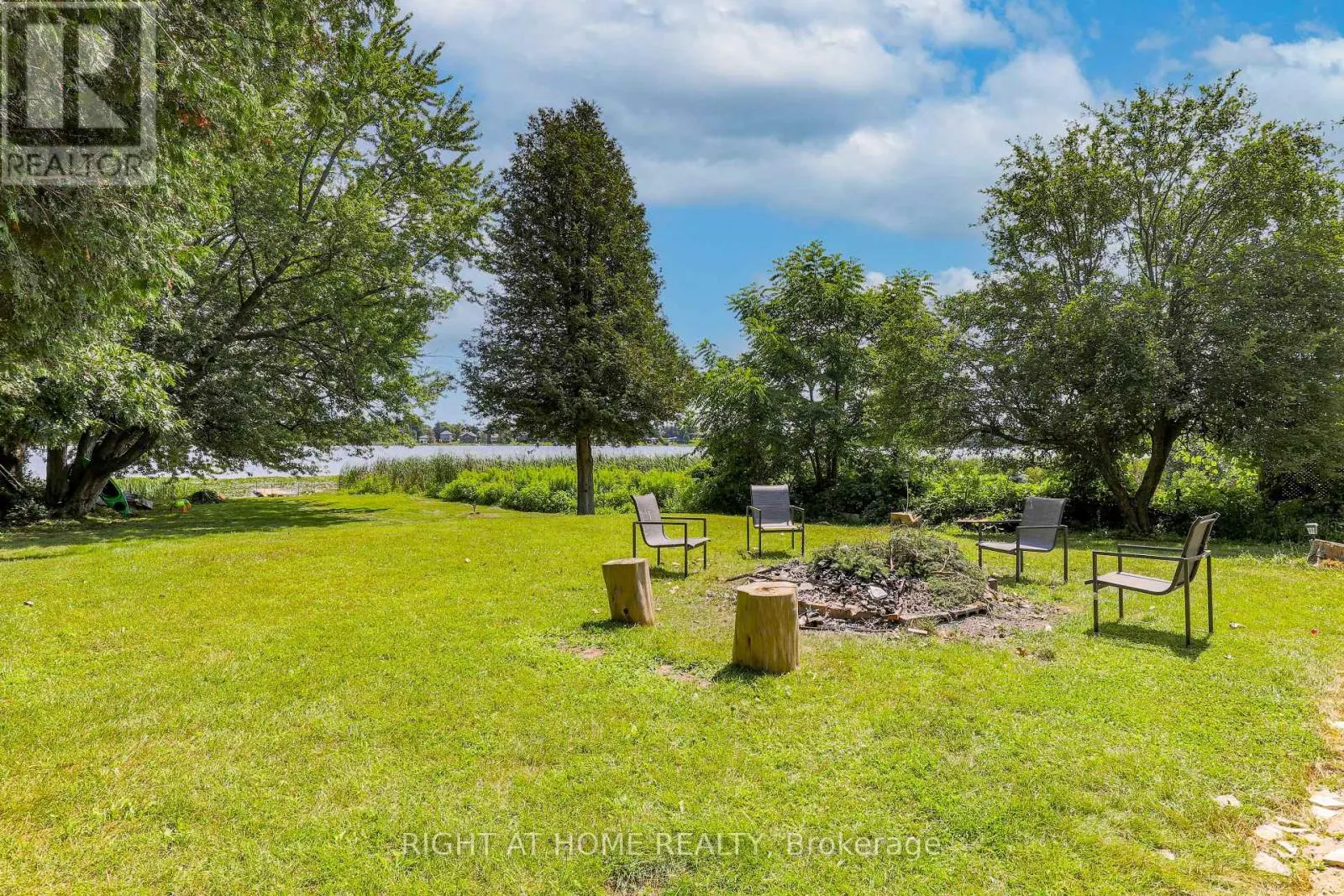 21 SHIRLEY ANNE DRIVE S