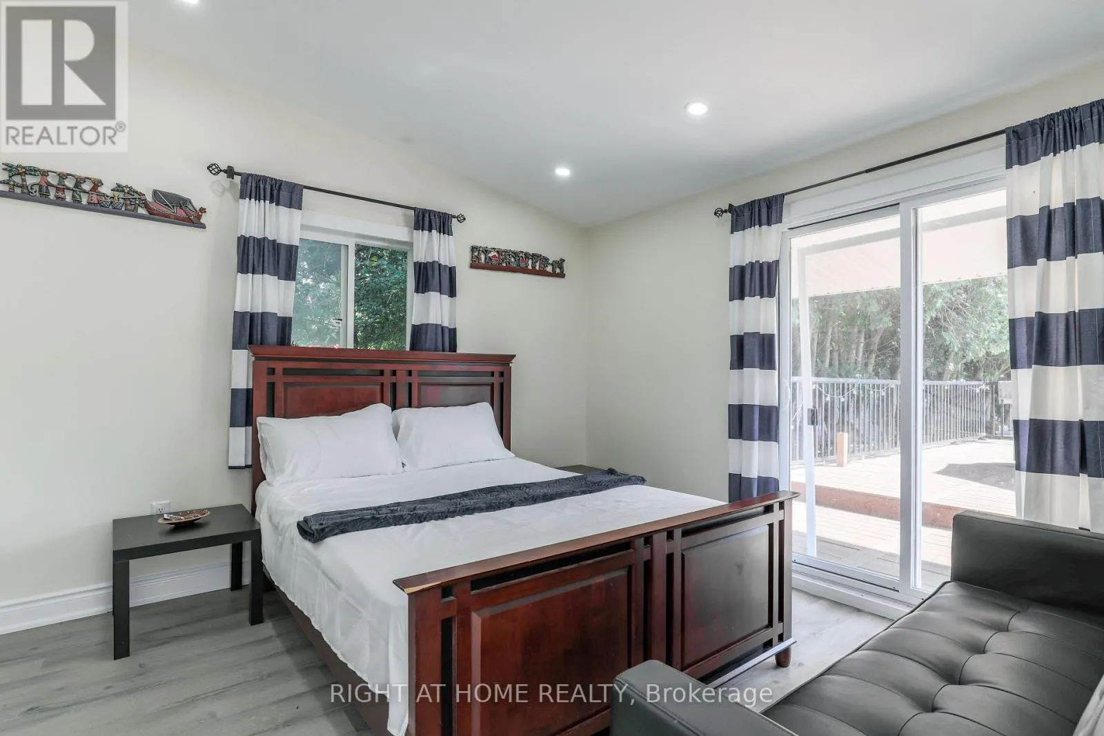 21 SHIRLEY ANNE DRIVE S