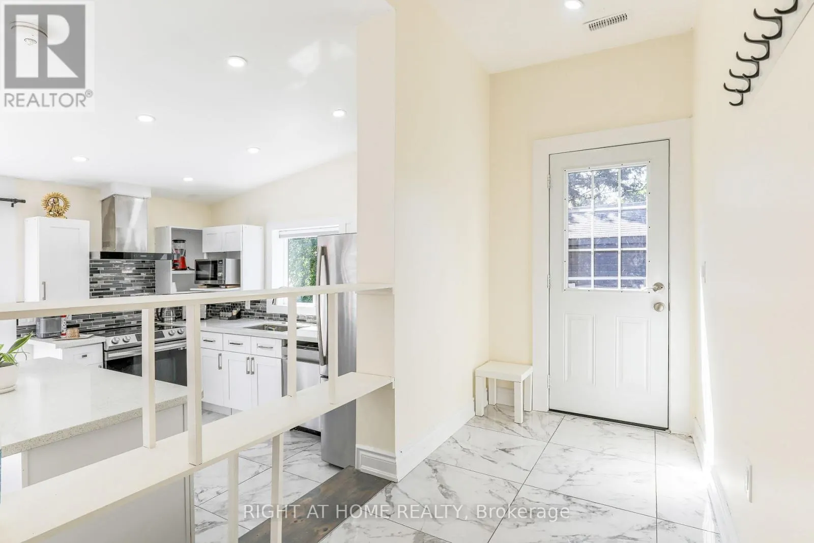 21 SHIRLEY ANNE DRIVE S