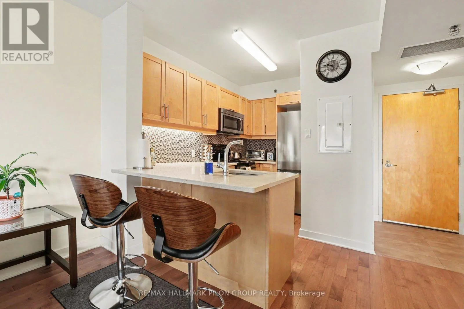 619 - 300C LETT STREET