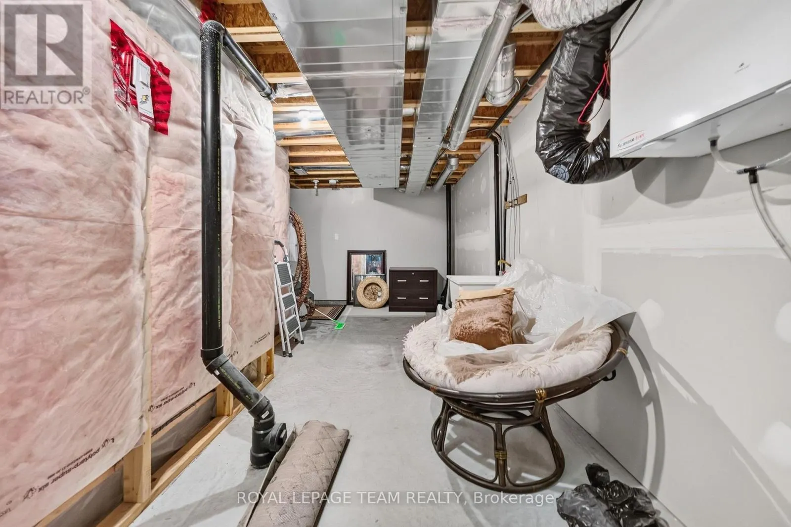 246 LEATHER LEAF TERRACE