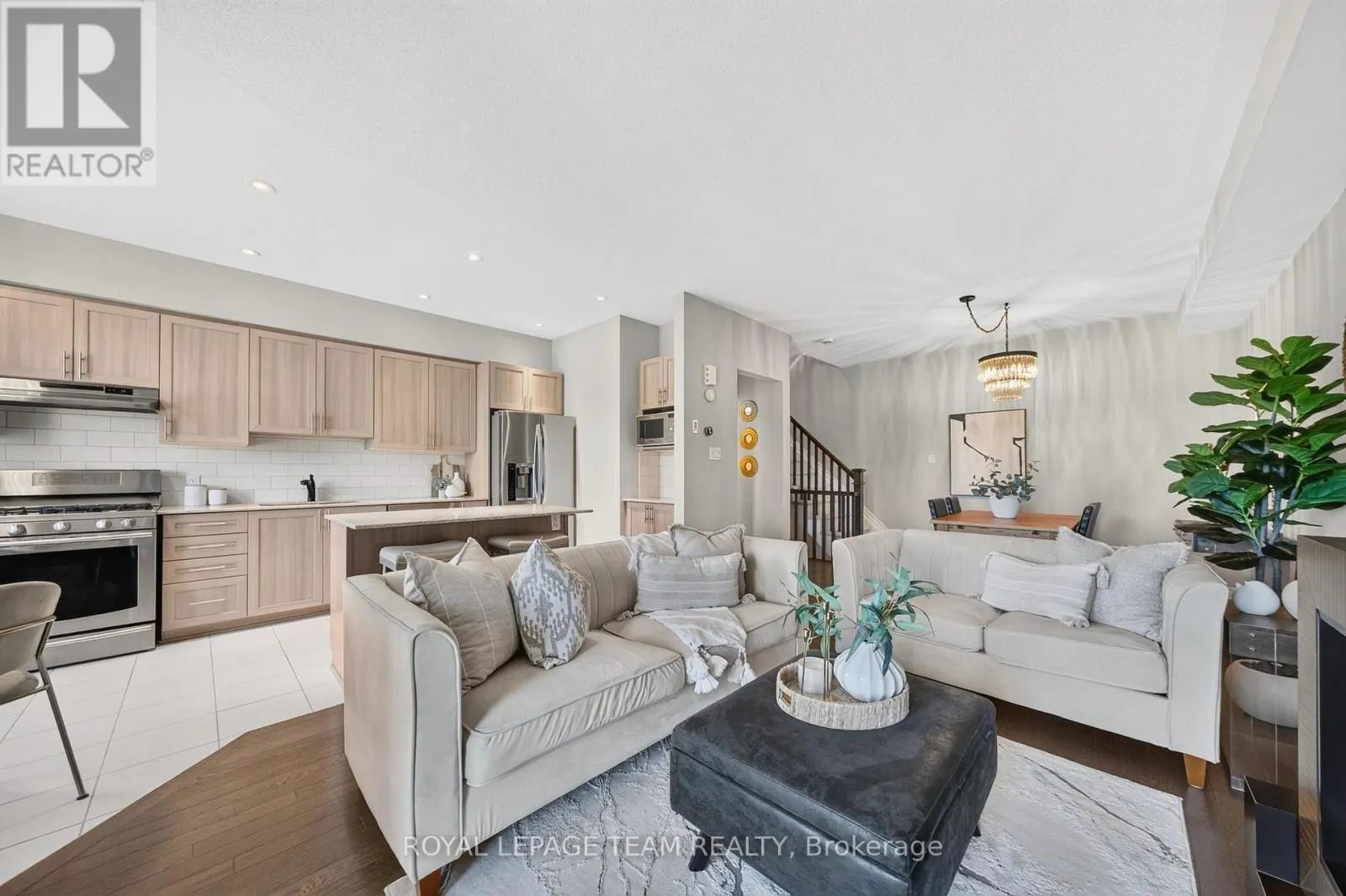 246 LEATHER LEAF TERRACE