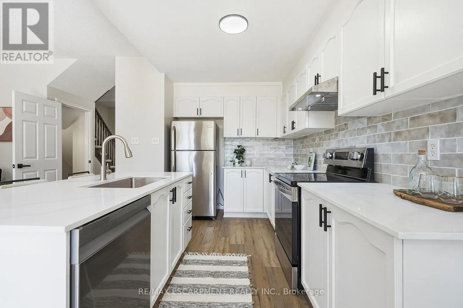 257 SOUTHBROOK DRIVE