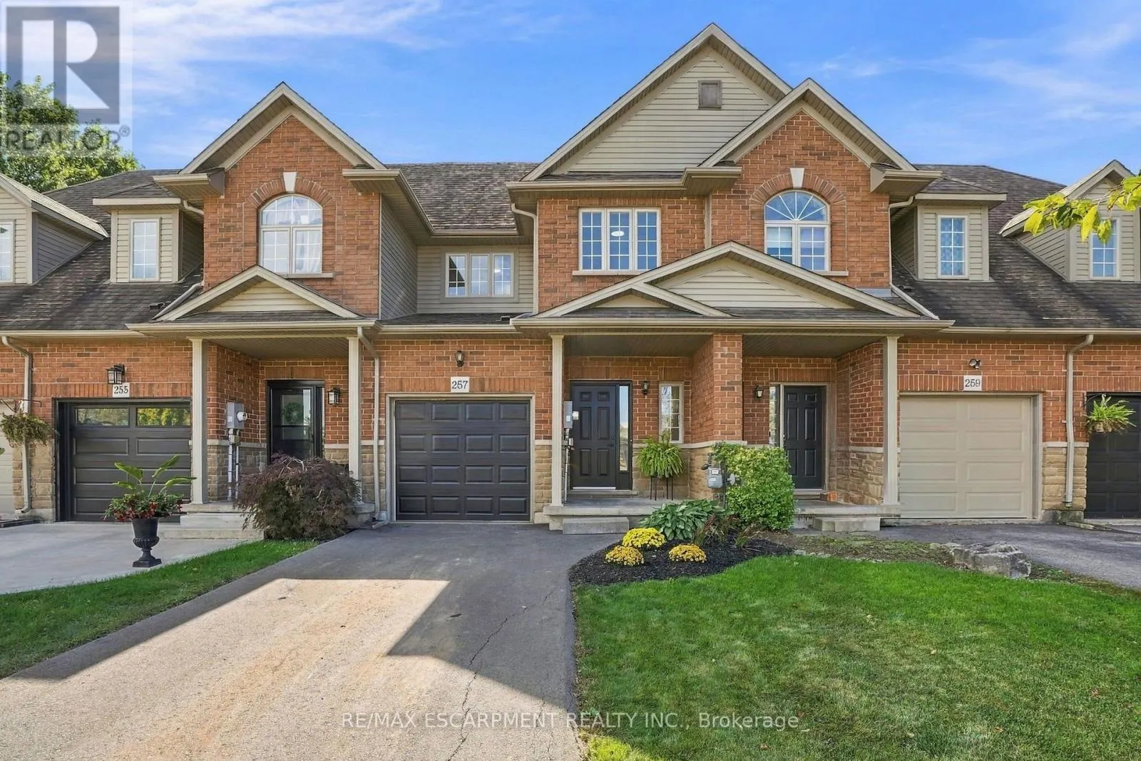 257 SOUTHBROOK DRIVE