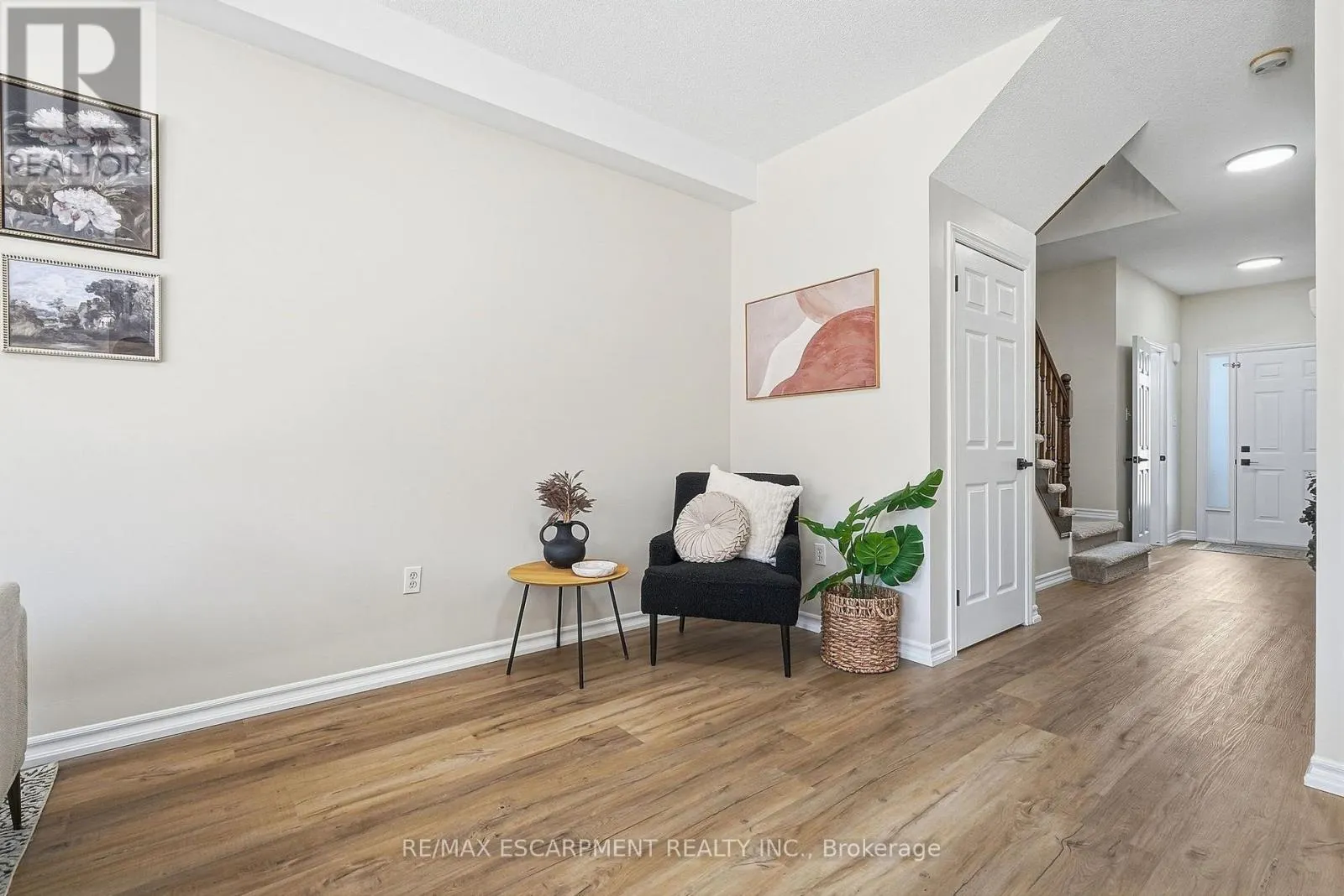 257 SOUTHBROOK DRIVE