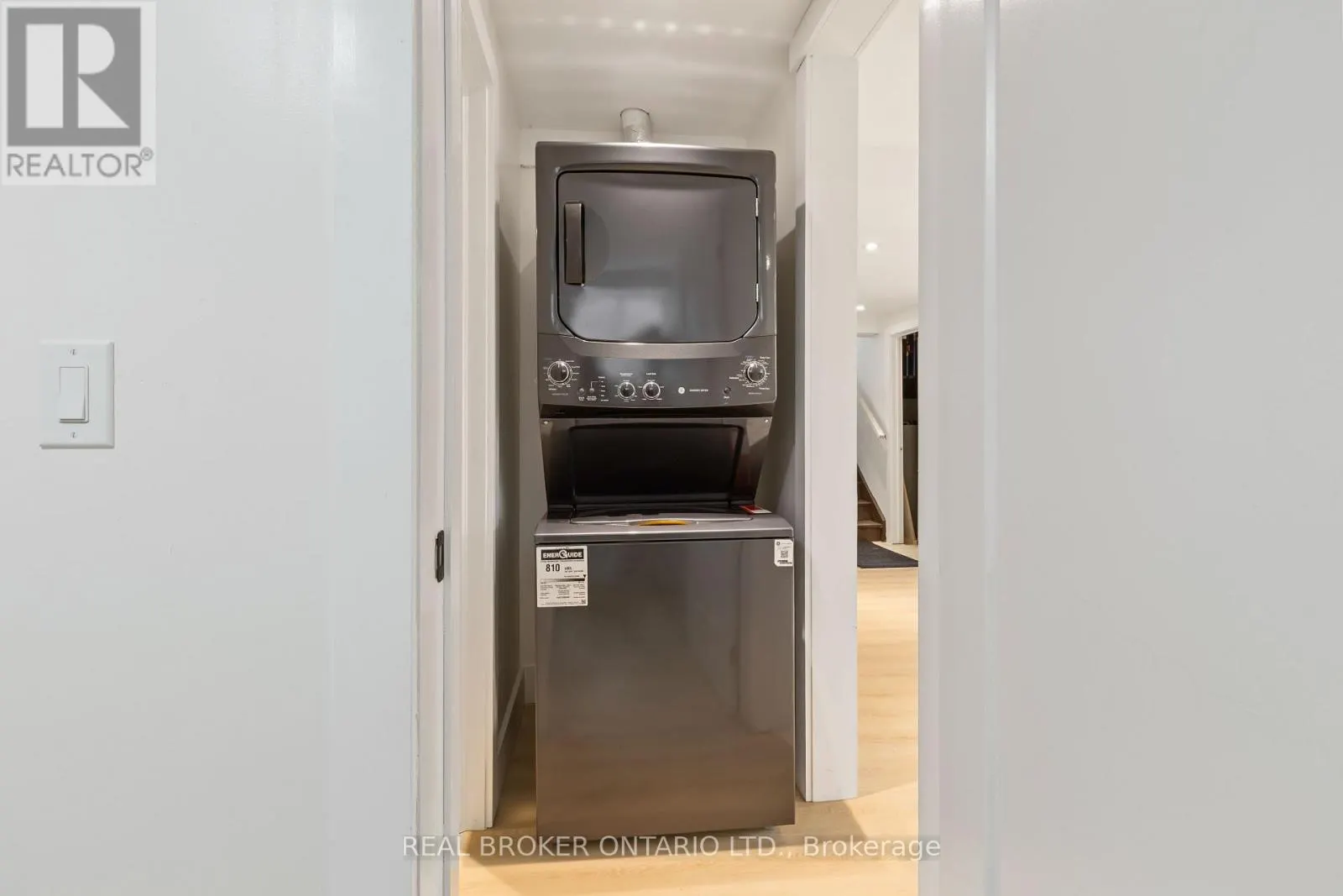 3 - 120 THOROLD ROAD #3