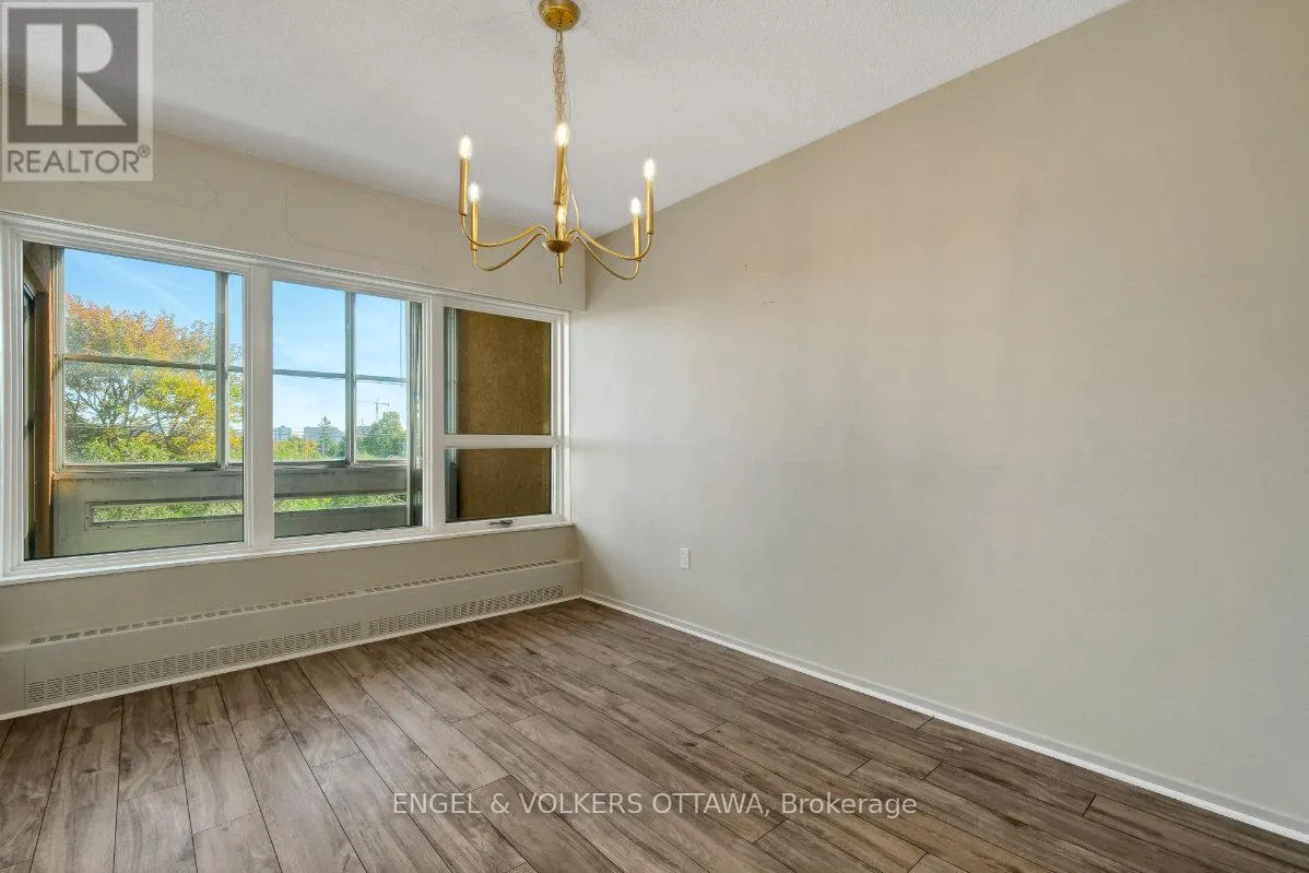 505 - 373 LAURIER AVENUE E