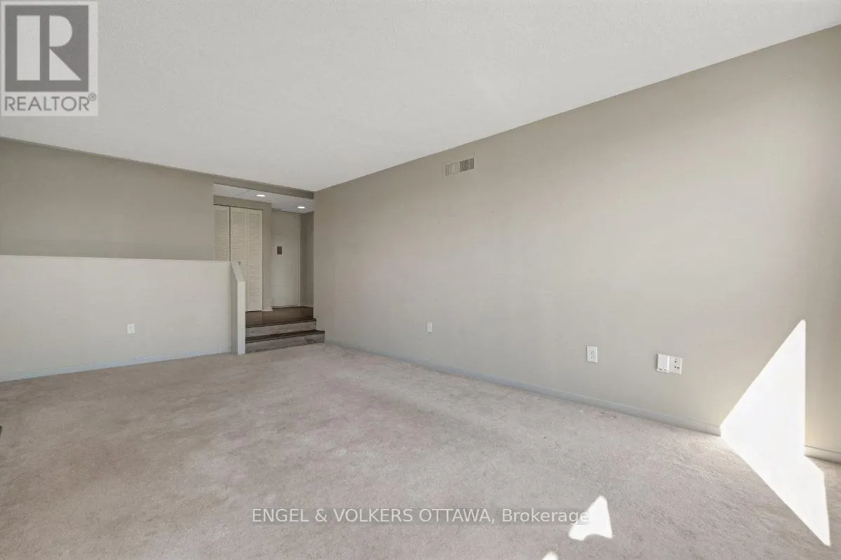 505 - 373 LAURIER AVENUE E