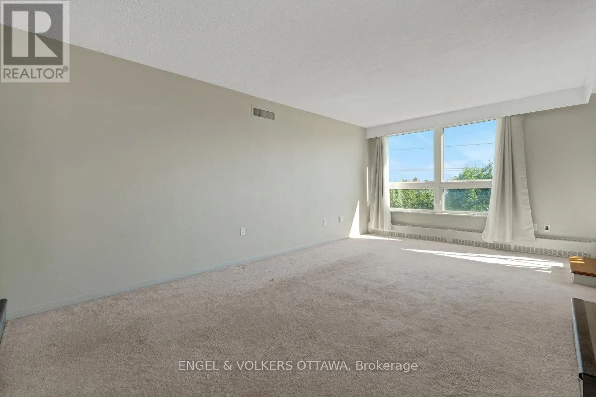 505 - 373 LAURIER AVENUE E