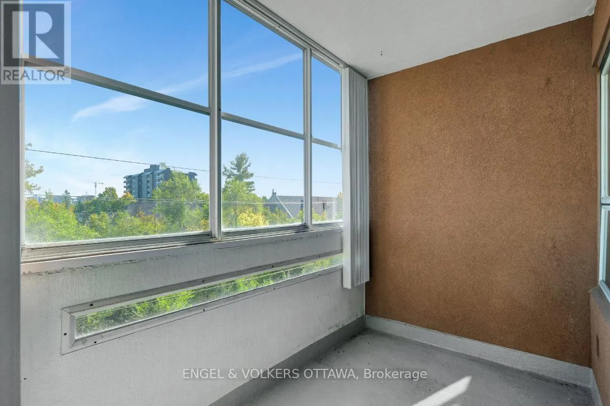 505 - 373 LAURIER AVENUE E