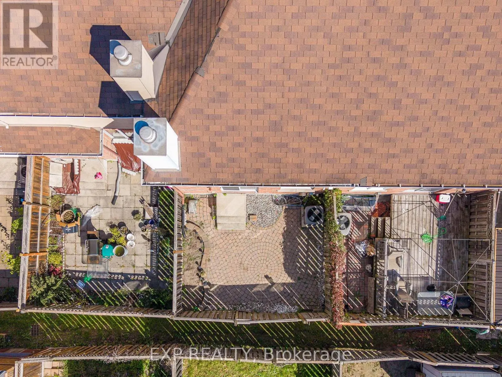 105 SOUTHPORT DRIVE