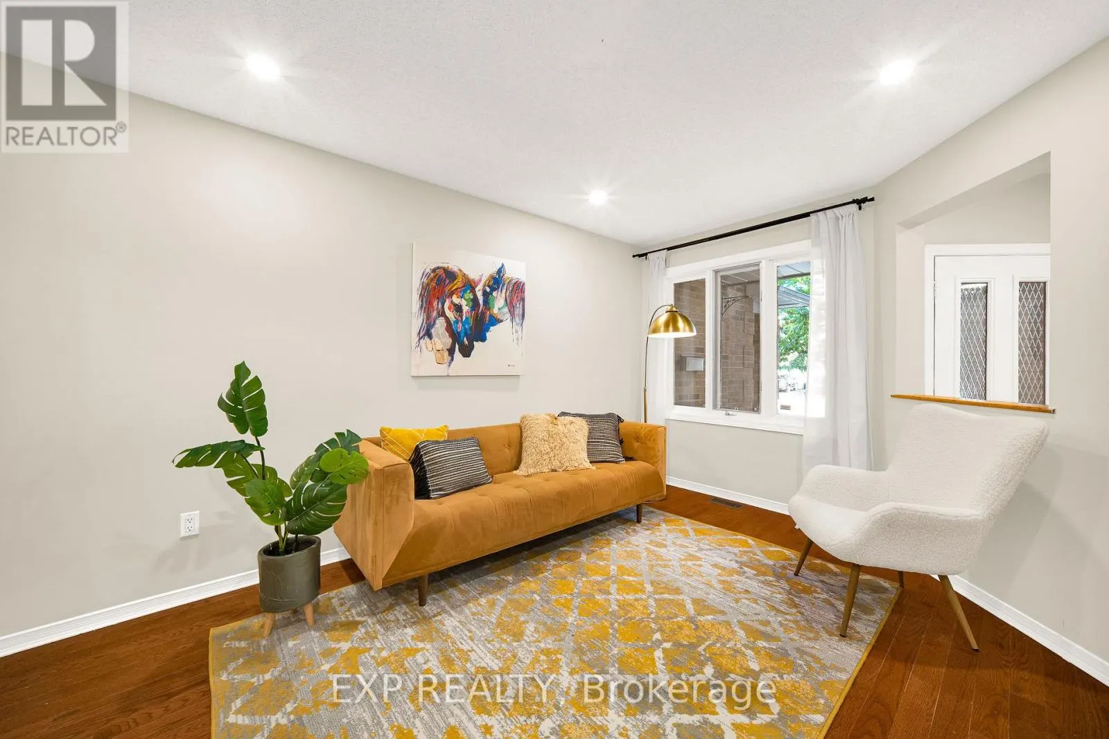 105 SOUTHPORT DRIVE