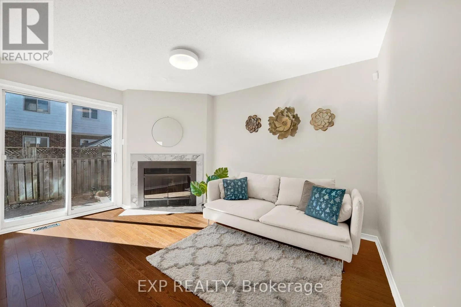 105 SOUTHPORT DRIVE