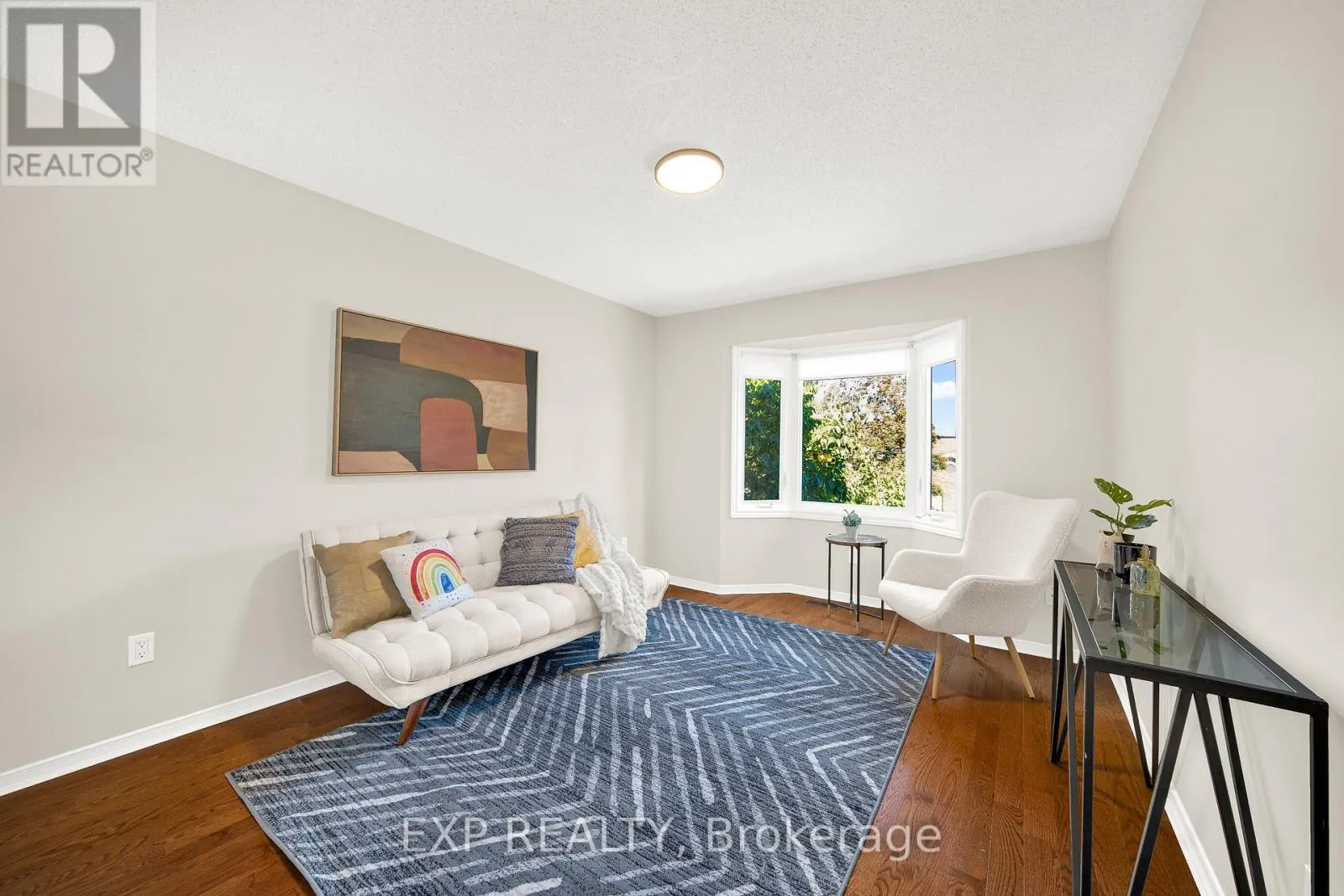 105 SOUTHPORT DRIVE