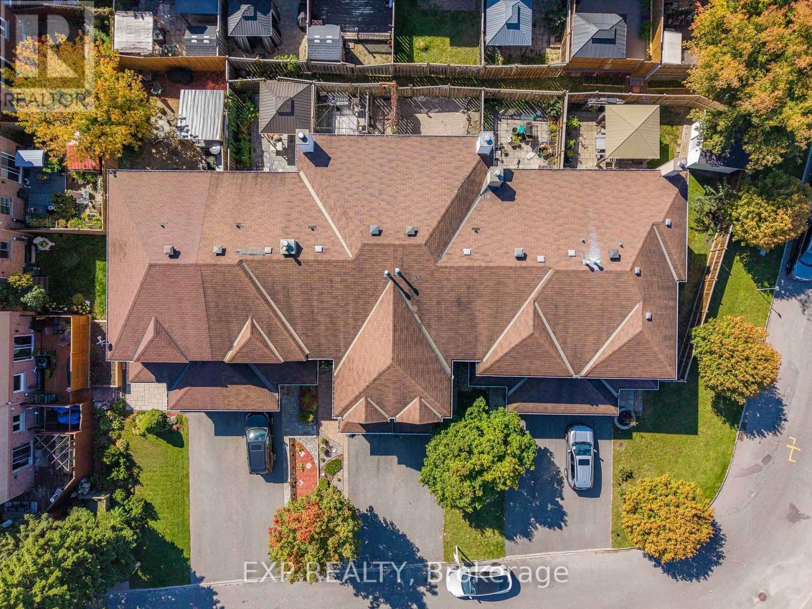 105 SOUTHPORT DRIVE