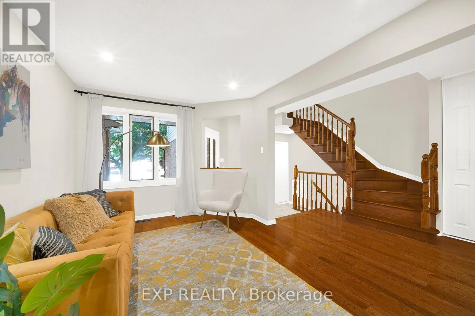 105 SOUTHPORT DRIVE