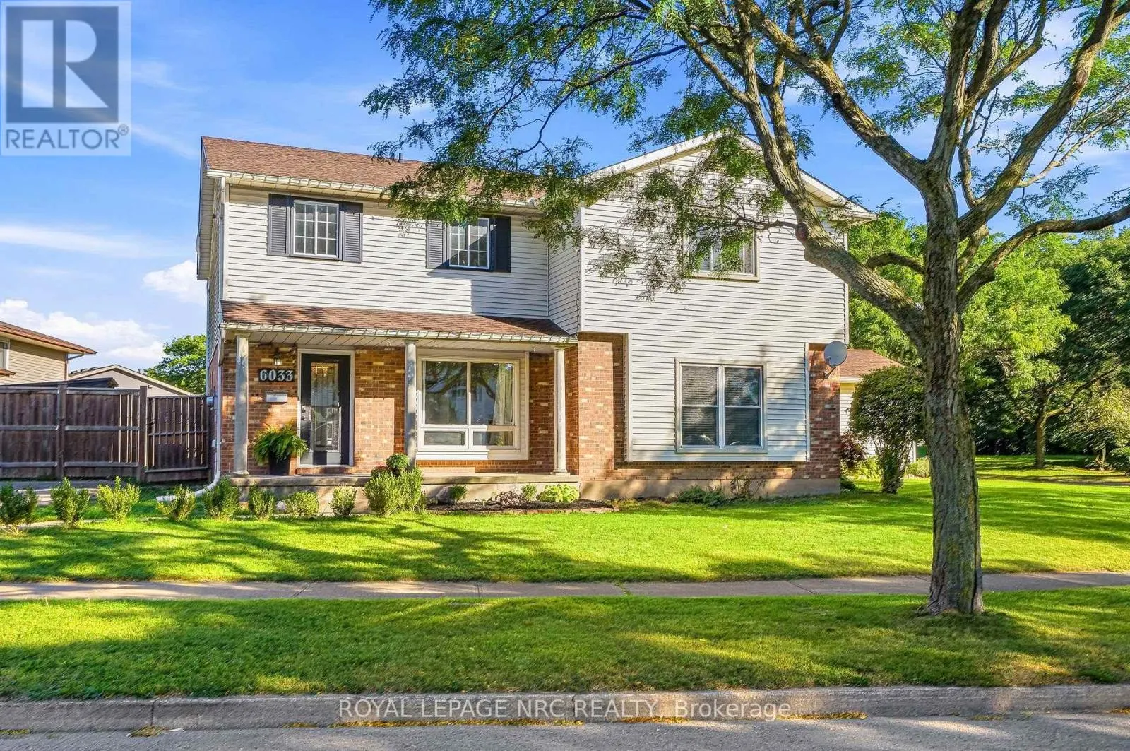6033 WILDROSE CRESCENT